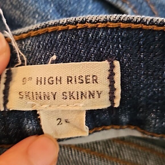 Madewell 9" High-Rise Skinny Jeans: Ripped and Patched Edition Size 26 - Picture 14 of 17